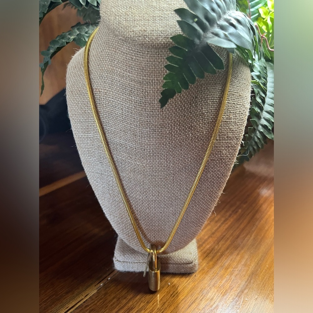 Louis Vuitton Gold Lock On off brand chain No 321 Works. Authentic